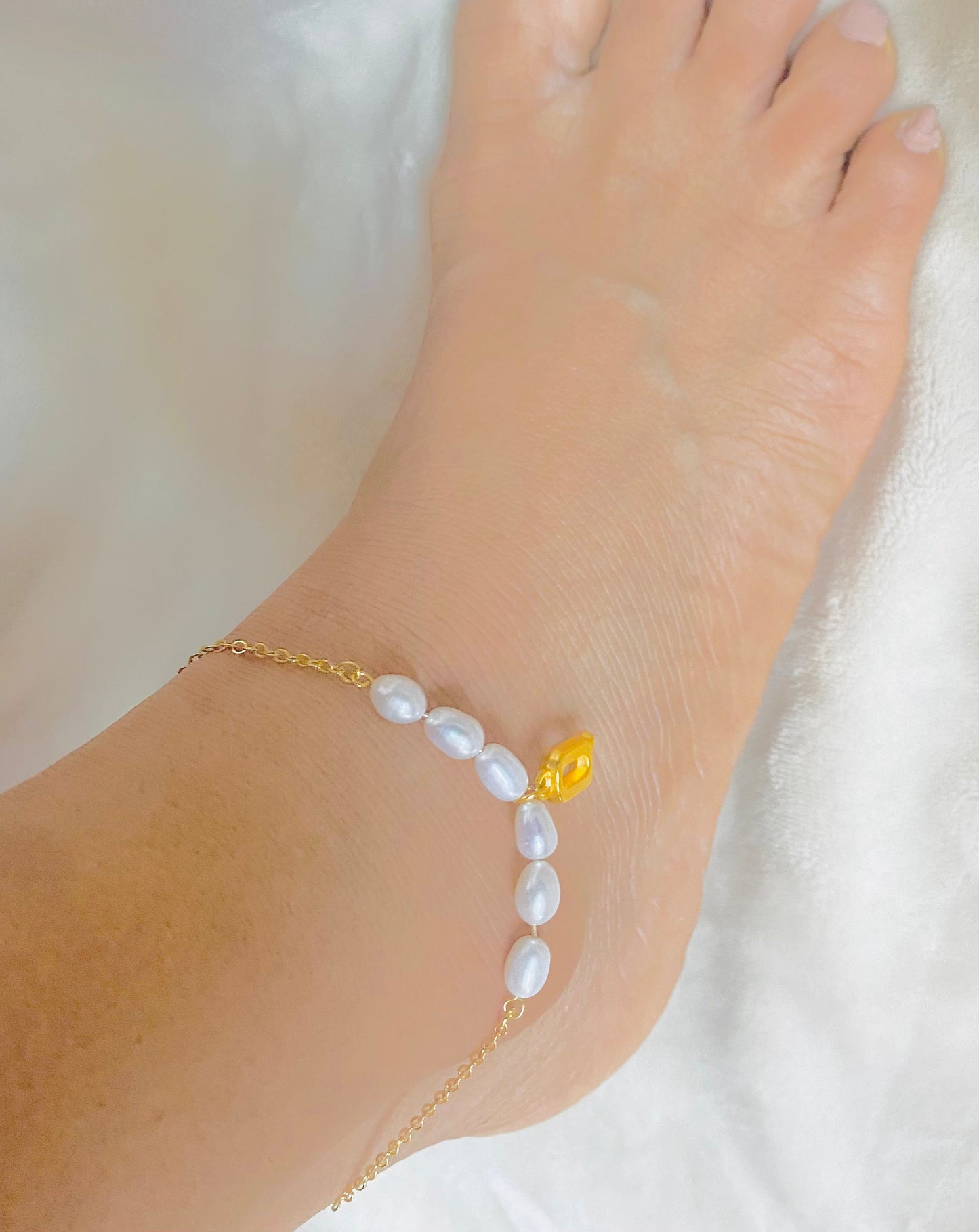 Initial anklet, freshwater pearl anklet, gold plated pearl anklet, Valentine’s Day gift for her , message card jewelry for soulmate,