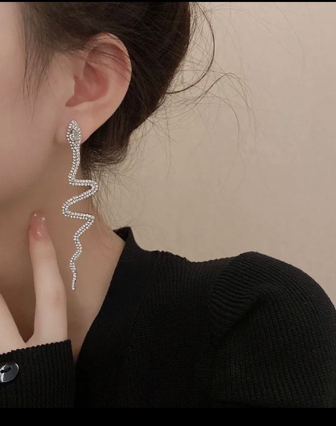 Snake earrings, snake drop earrings ,serpent earrings, Gothic earrings Gothic snake earrings,