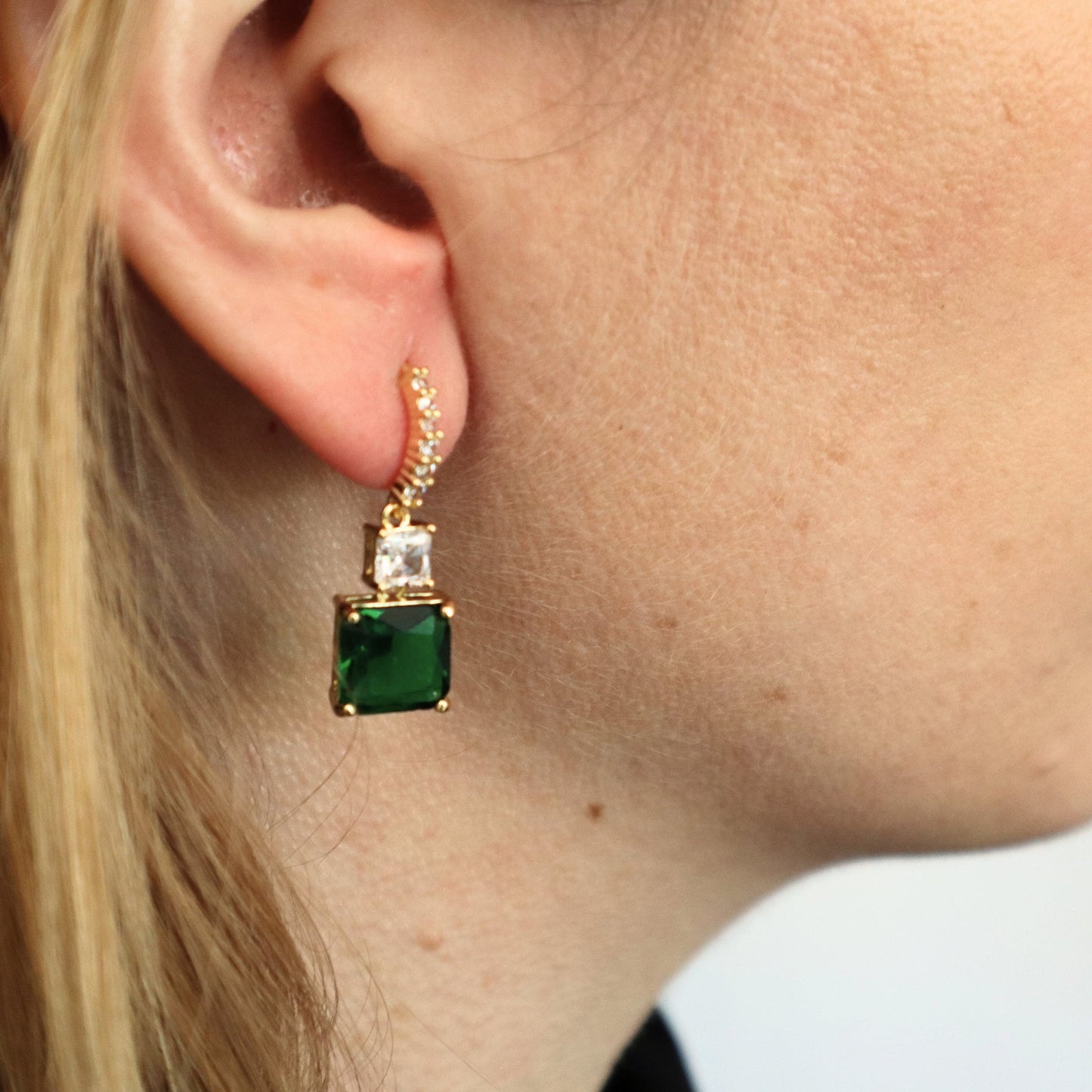 Emerald Green Drop Earrings Emerald Birthstone Earrings Wedding gift for mom of bride Wedding jewelry green crystal earrings