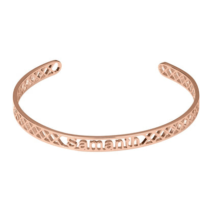 Personalized nameplate bracelet