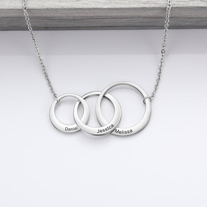 Engraved Family Circle Necklace,Personalized Family Interlocked Circle Necklace